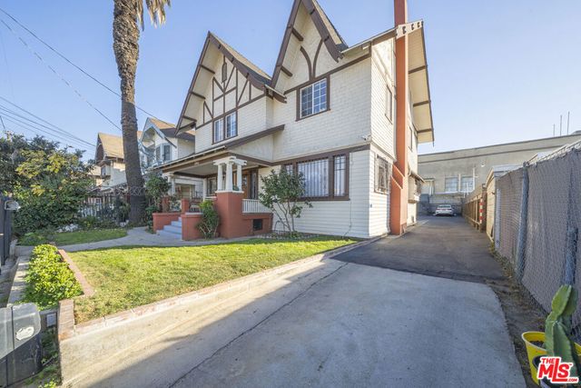 2982 W 15th Street, Los Angeles, CA 90006