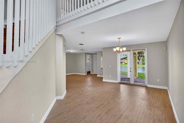 8955 SW 207th St, Cutler Bay, FL 33189