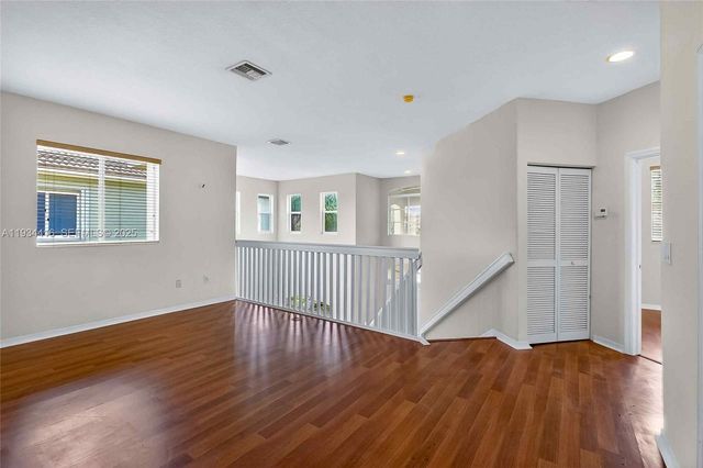 8955 SW 207th St, Cutler Bay, FL 33189