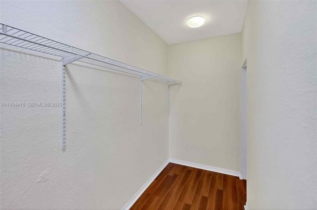 8955 SW 207th St, Cutler Bay, FL 33189