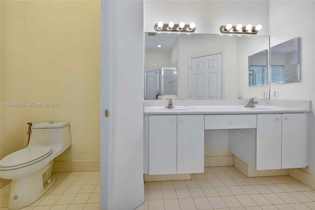 8955 SW 207th St, Cutler Bay, FL 33189