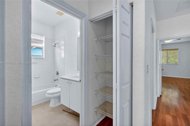 8955 SW 207th St, Cutler Bay, FL 33189