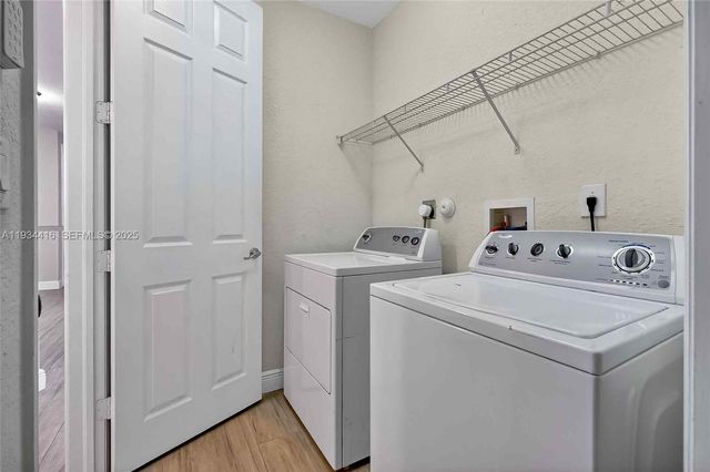 8955 SW 207th St, Cutler Bay, FL 33189