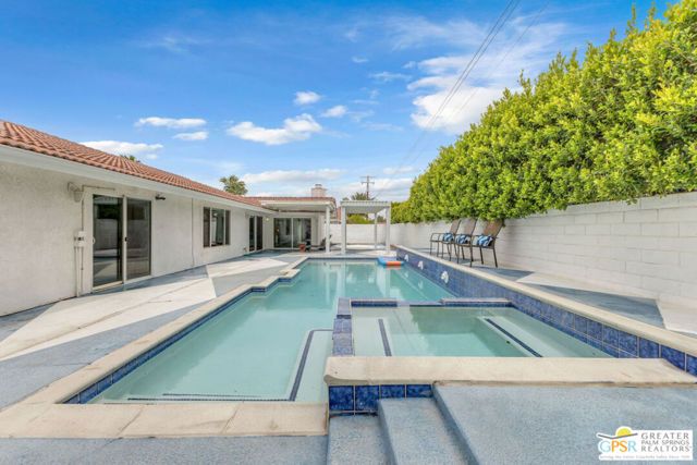 2375 E Joyce Drive, Palm Springs, CA 92262