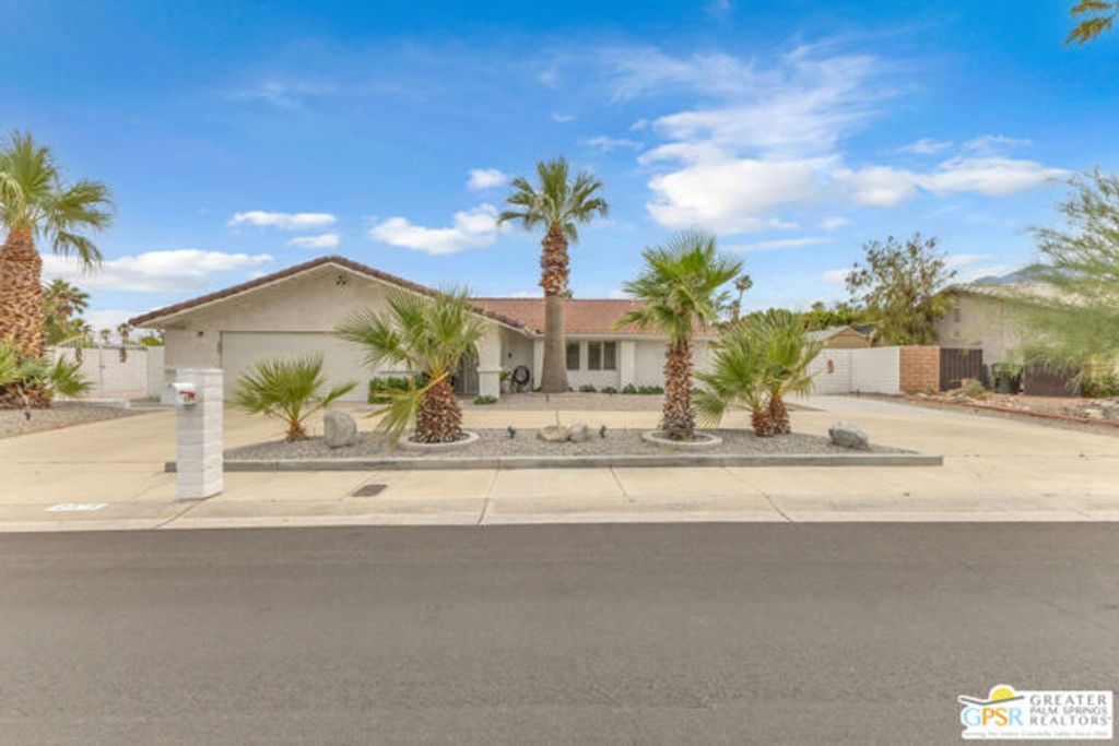 2375 E Joyce Drive, Palm Springs, CA 92262