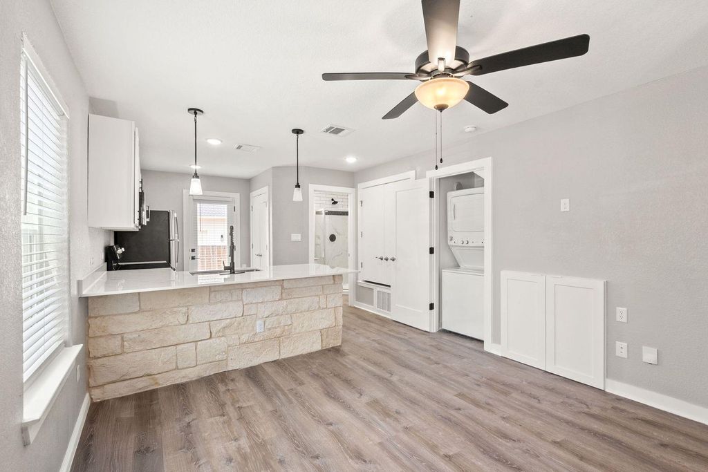 20 Tate LN 119, Round Rock, TX 78665