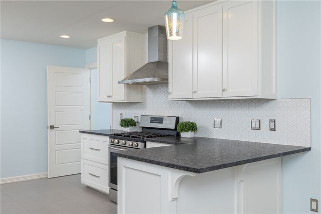 1703 SE P Street, Bentonville, AR 72712