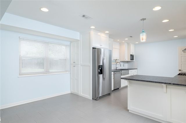 1703 SE P Street, Bentonville, AR 72712