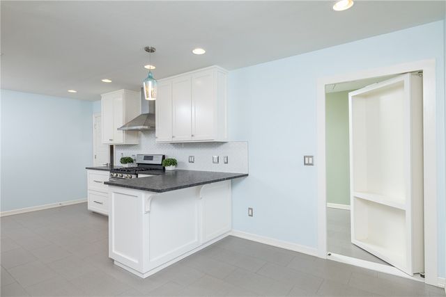 1703 SE P Street, Bentonville, AR 72712