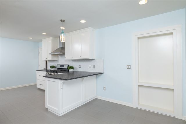 1703 SE P Street, Bentonville, AR 72712