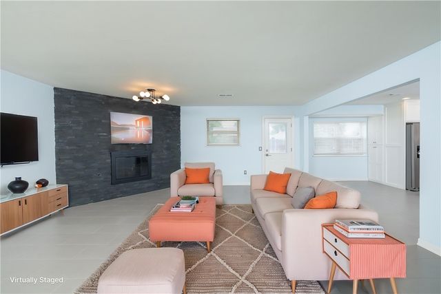 1703 SE P Street, Bentonville, AR 72712