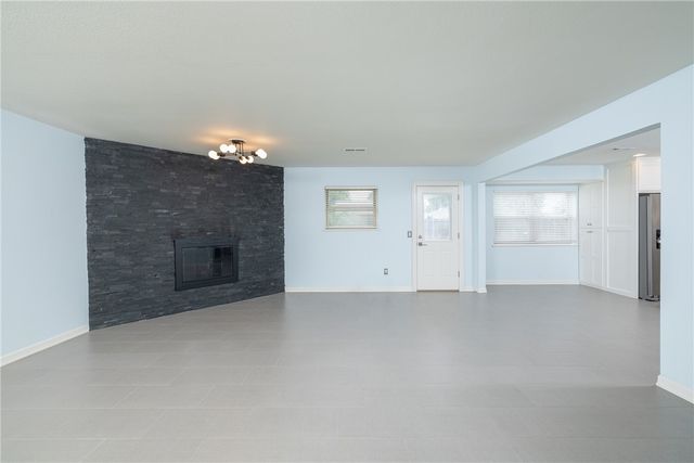 1703 SE P Street, Bentonville, AR 72712