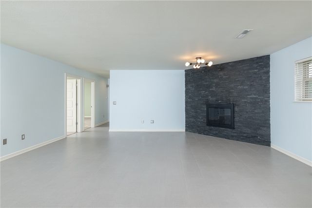 1703 SE P Street, Bentonville, AR 72712