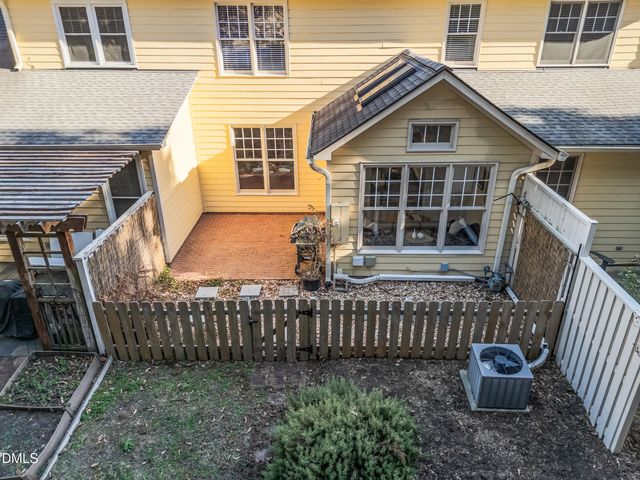 11035 Southwalk Lane, Raleigh, NC 27614