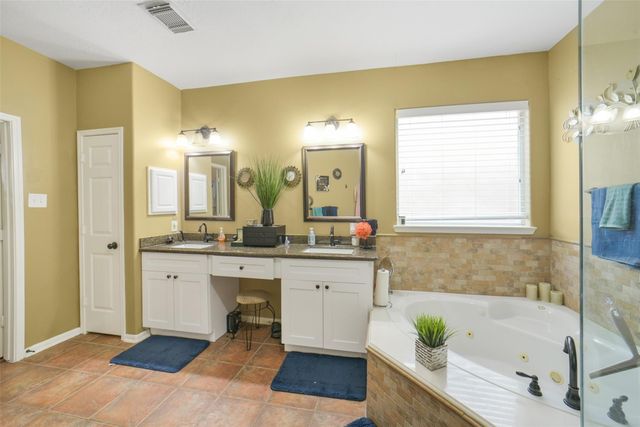 2103 Blue Water Bay Drive, Katy, TX 77494