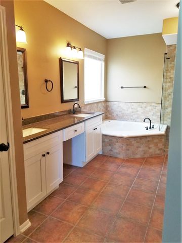 2103 Blue Water Bay Drive, Katy, TX 77494