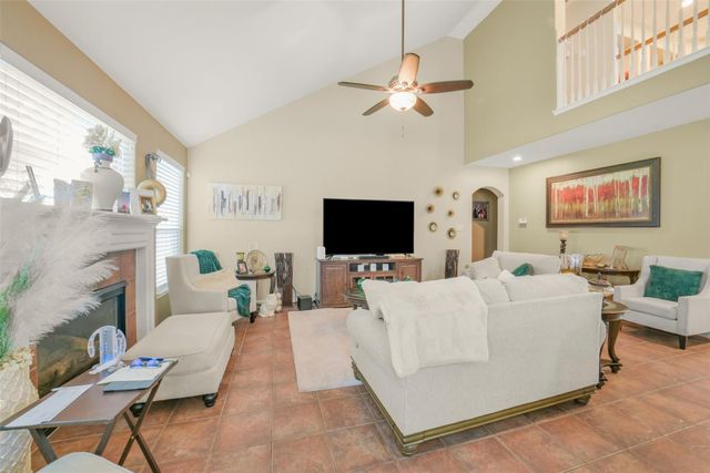 2103 Blue Water Bay Drive, Katy, TX 77494