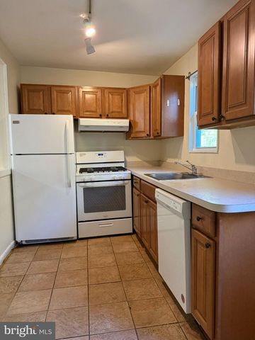4819 OGLE ST, Philadelphia, PA 19127