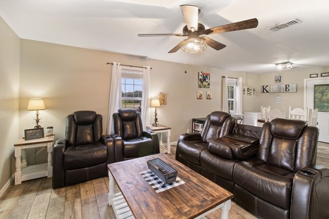 149 SW County Road 0020, Corsicana, TX 75110