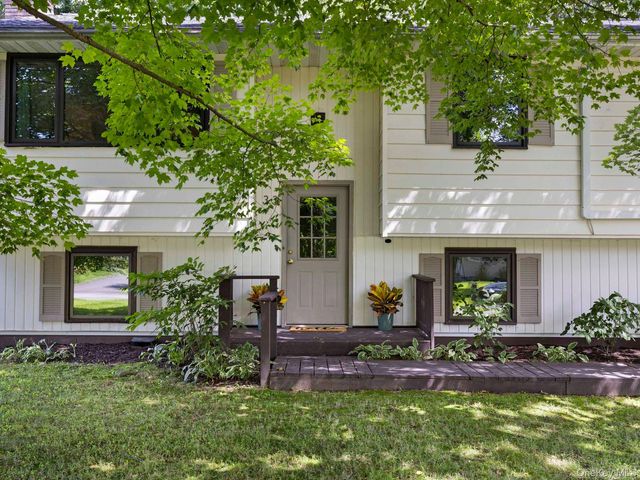 33 Alan Street, Stone Ridge, NY 12484