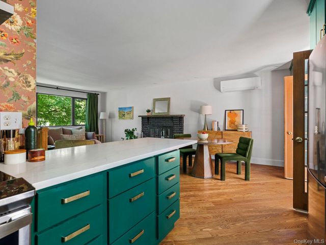 33 Alan Street, Stone Ridge, NY 12484