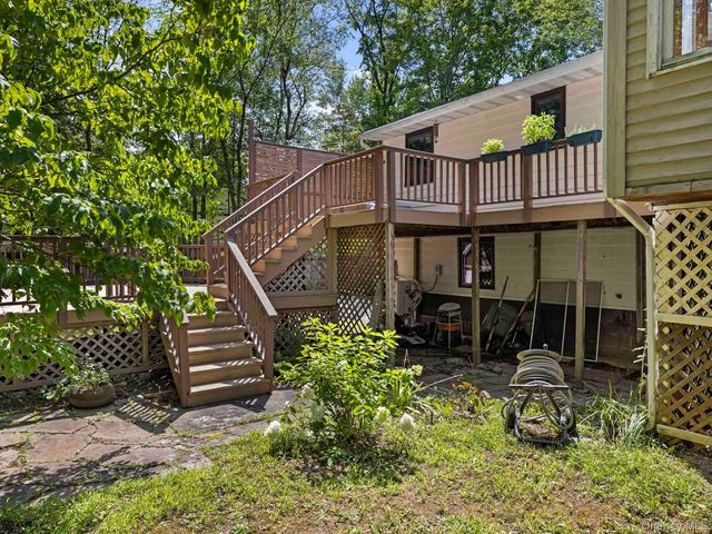33 Alan Street, Stone Ridge, NY 12484