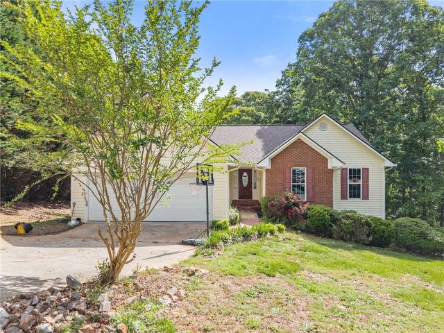 413 Rolling Meadows Drive, Cleveland, GA 30528