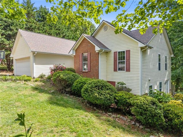413 Rolling Meadows Drive, Cleveland, GA 30528