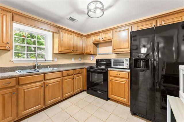 413 Rolling Meadows Drive, Cleveland, GA 30528