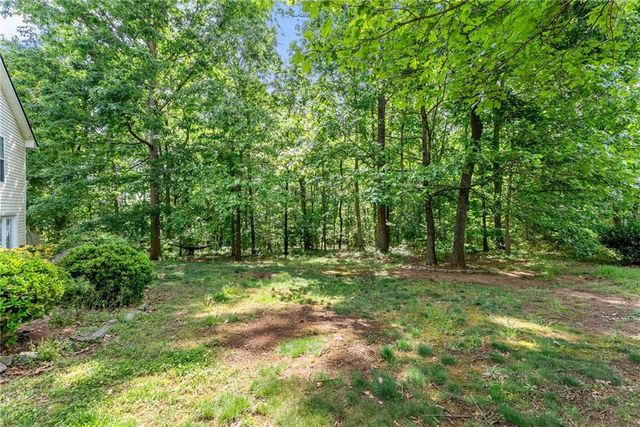 413 Rolling Meadows Drive, Cleveland, GA 30528