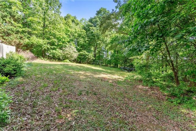 413 Rolling Meadows Drive, Cleveland, GA 30528