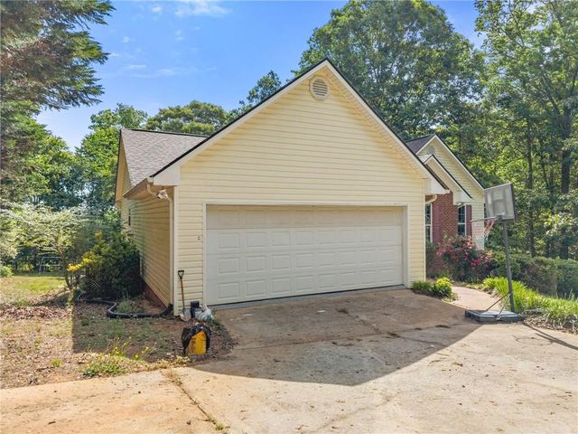 413 Rolling Meadows Drive, Cleveland, GA 30528