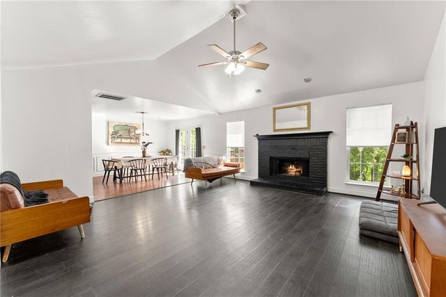 413 Rolling Meadows Drive, Cleveland, GA 30528