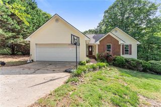 413 Rolling Meadows Drive, Cleveland, GA 30528