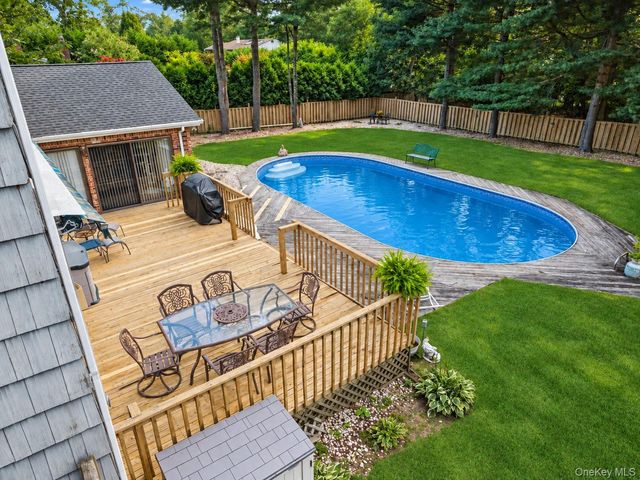 50 Glenridge Avenue, Stony Brook, NY 11790