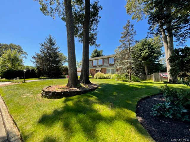50 Glenridge Avenue, Stony Brook, NY 11790