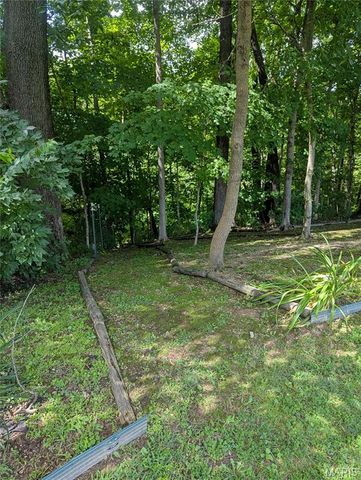 7 Fisher Lane, Greenville, IL 62246