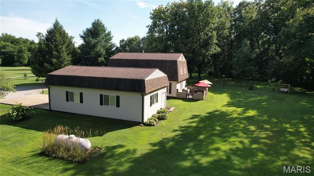 7 Fisher Lane, Greenville, IL 62246