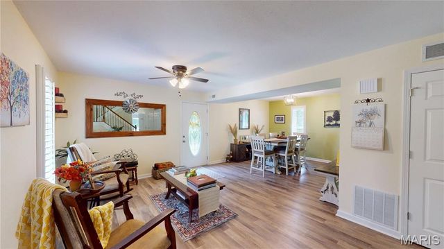 7 Fisher Lane, Greenville, IL 62246