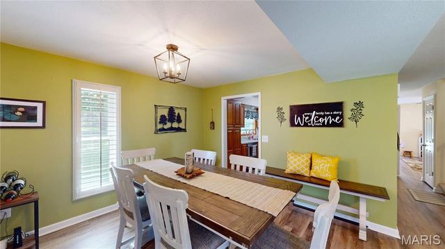 7 Fisher Lane, Greenville, IL 62246