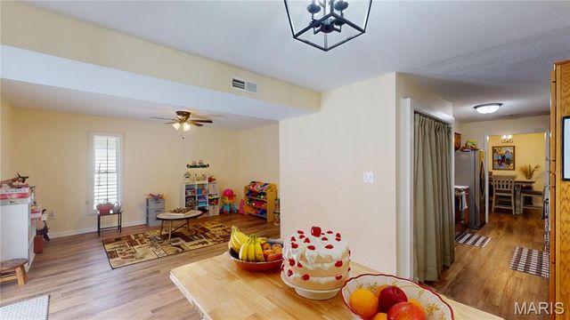 7 Fisher Lane, Greenville, IL 62246