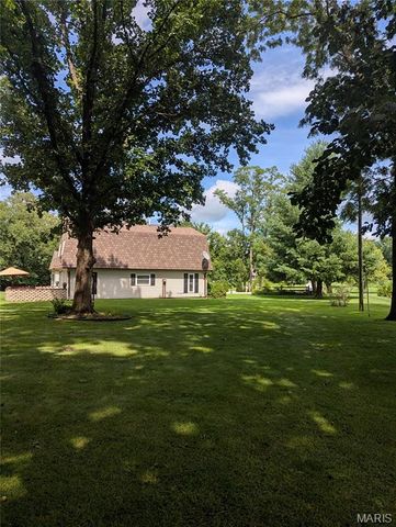 7 Fisher Lane, Greenville, IL 62246