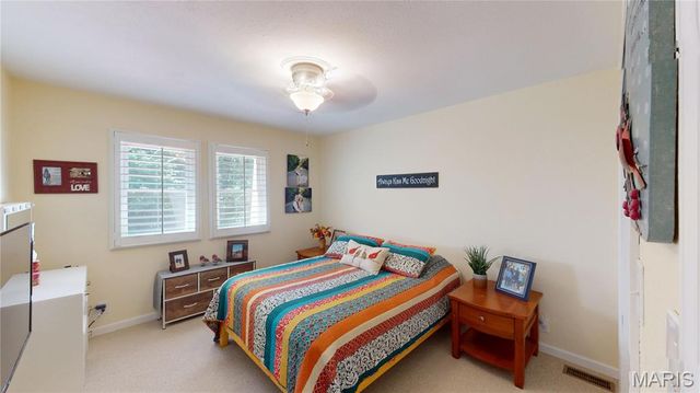 7 Fisher Lane, Greenville, IL 62246