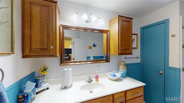 7 Fisher Lane, Greenville, IL 62246