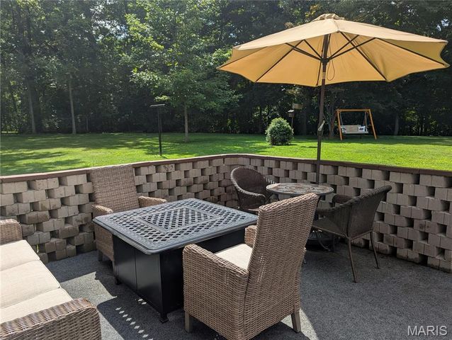 7 Fisher Lane, Greenville, IL 62246