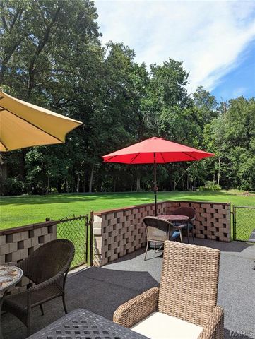 7 Fisher Lane, Greenville, IL 62246