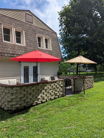 7 Fisher Lane, Greenville, IL 62246