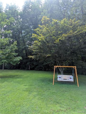 7 Fisher Lane, Greenville, IL 62246