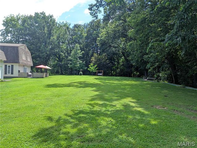 7 Fisher Lane, Greenville, IL 62246