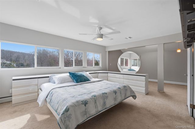 2 N Strawberry Hill Lane, West Nyack, NY 10994